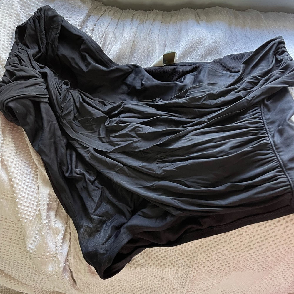 GabiFresh x SwimsuitsforAll black cross-waist bottom